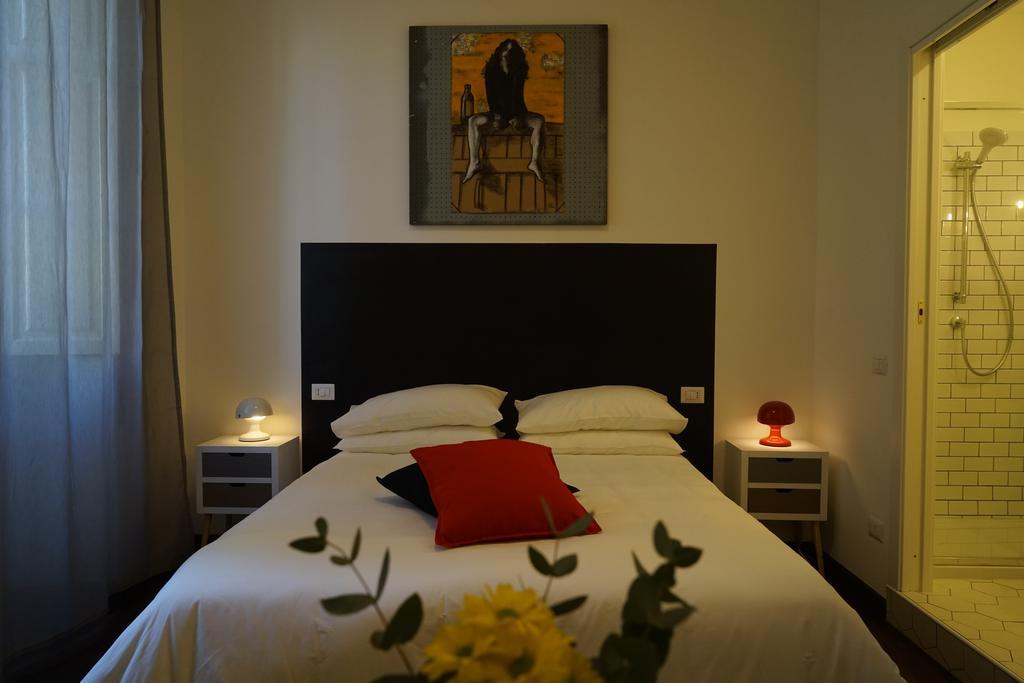 Interno4 Rom